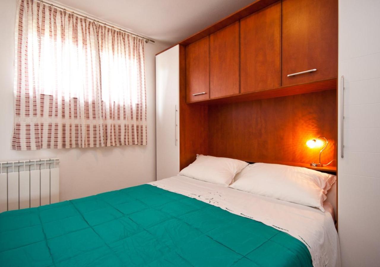 Apartments Bozo Baška Buitenkant foto